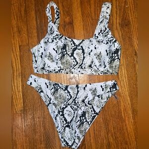 Snakeskin printed bikini bathing suit 🐍 from SHEIN size S